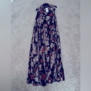 Sleeveless ruched mock neck maxi dress. Size 4x. Brand new never worn